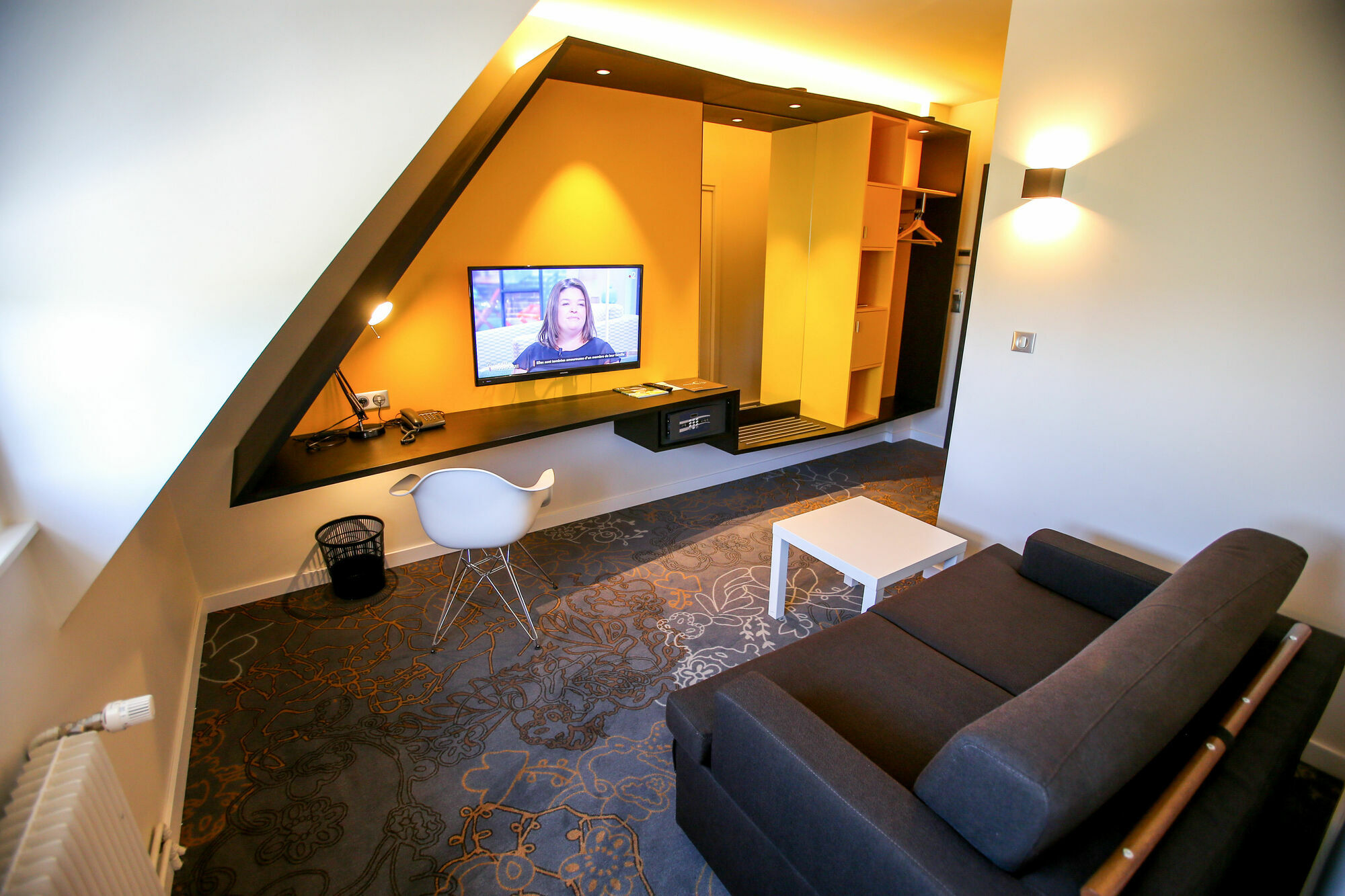 Europe – & Hotel Hagenau