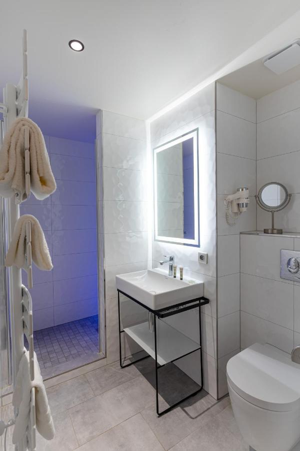 Europe – & Hotel 3*